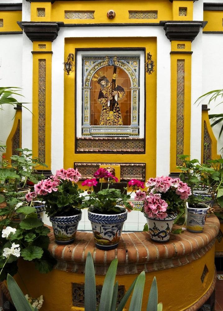 Casa Palacio Don Pedro Севилья Экстерьер фото