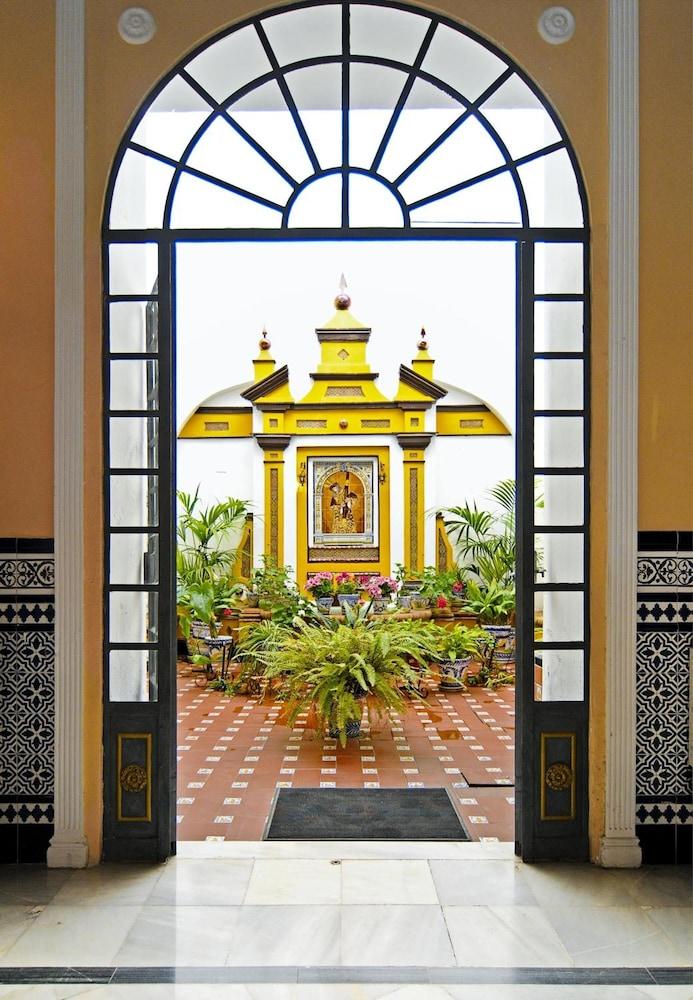 Casa Palacio Don Pedro Севилья Экстерьер фото